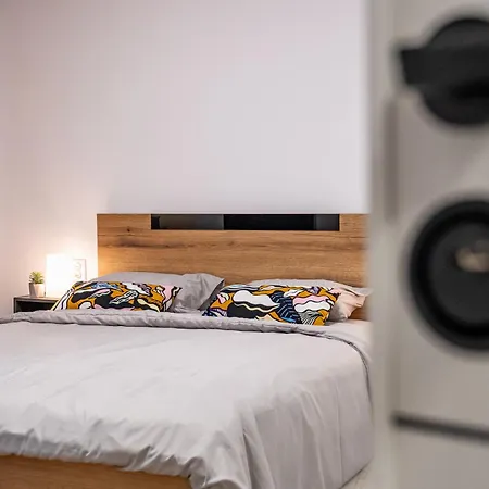 Апартаменты Cozy & Parking - Subject To Availability