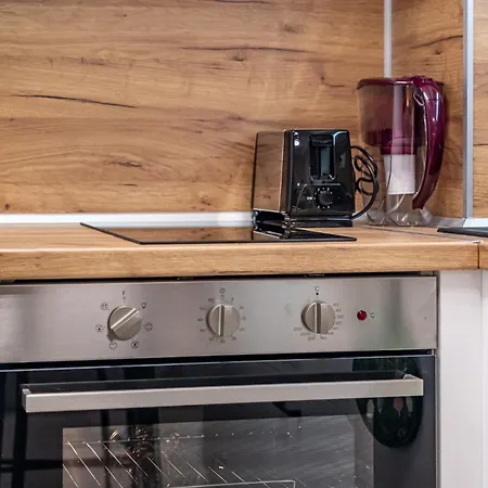 Cozy & Parking - Subject To Availability