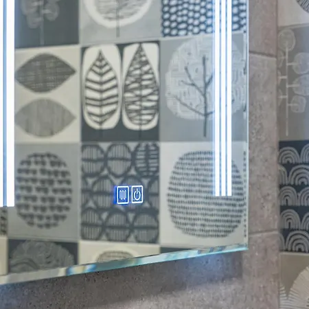 Cozy & Parking - Subject To Availability Apartmán *