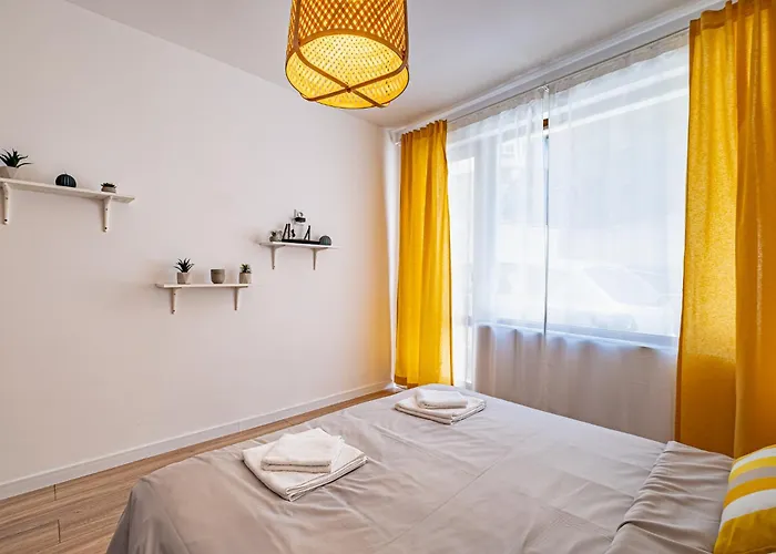 Apartament Cozy & Parking - Subject To Availability *