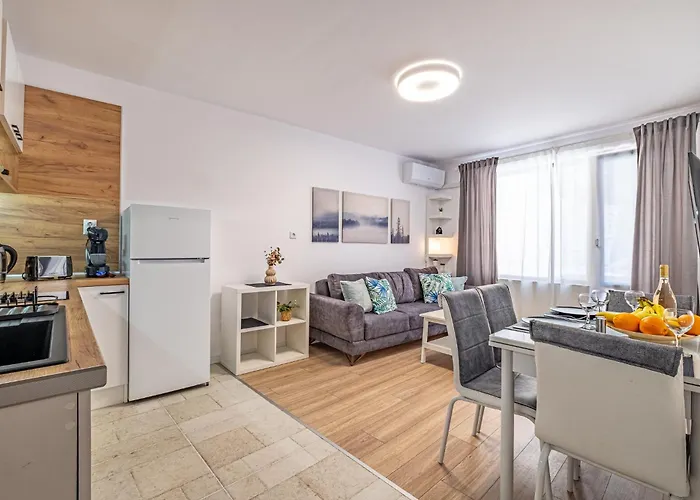 Apartament Cozy & Parking - Subject To Availability Warna