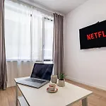Cozy & Parking - Subject To Availability Apartment