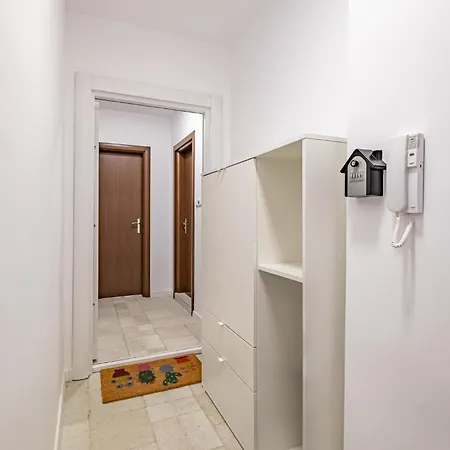 Cozy & Parking - Subject To Availability *