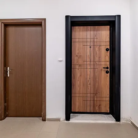 Cozy & Parking - Subject To Availability Varna