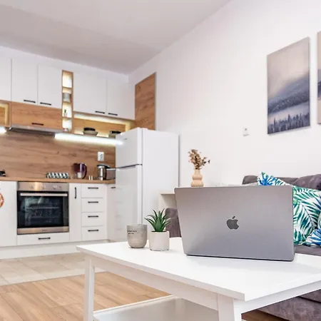 Cozy & Parking - Subject To Availability 瓦爾納