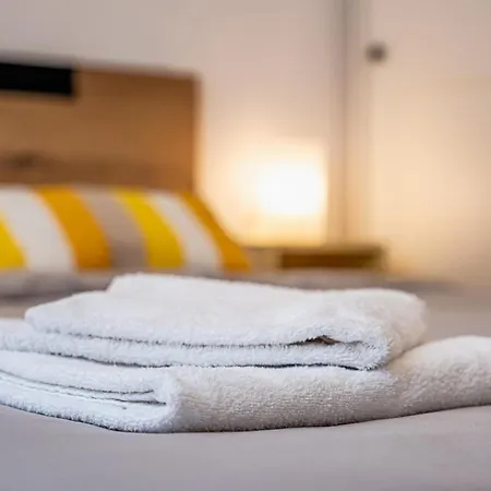 Cozy & - Parking - Subject To Availability * Varna