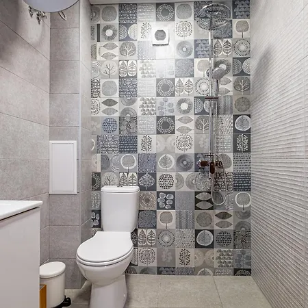 Apartamento Cozy & Parking - Subject To Availability