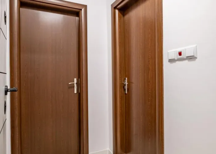 Cozy & Parking - Subject To Availability * Varna