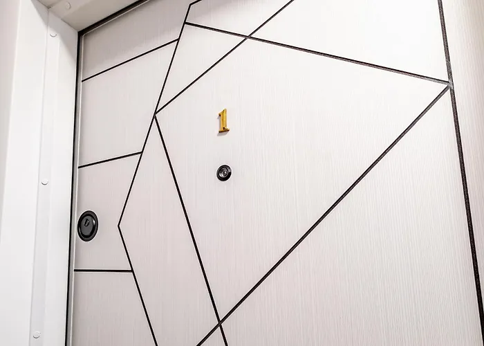 Cozy & Parking - Subject To Availability Varna