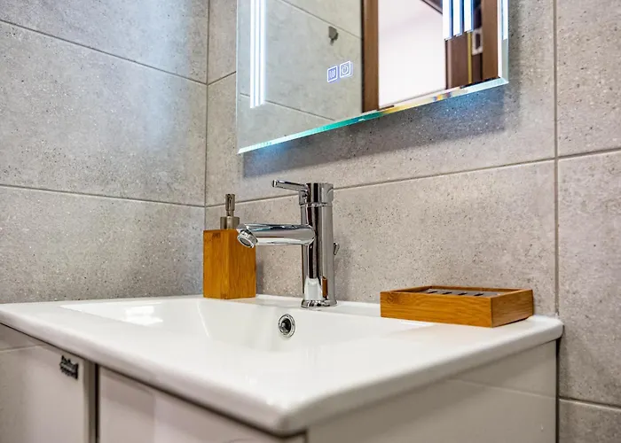 Cozy & Parking - Subject To Availability * Varna