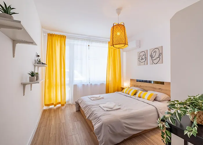 Cozy & Parking - Subject To Availability Apartment Varna