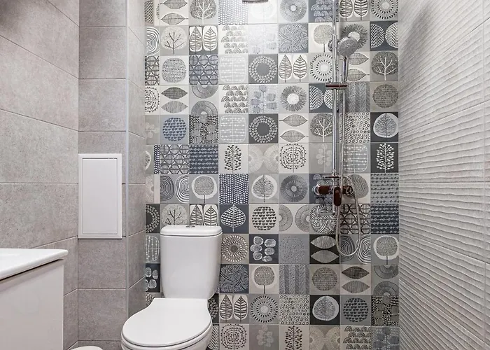 Apartment Cozy & Parking - Subject To Availability